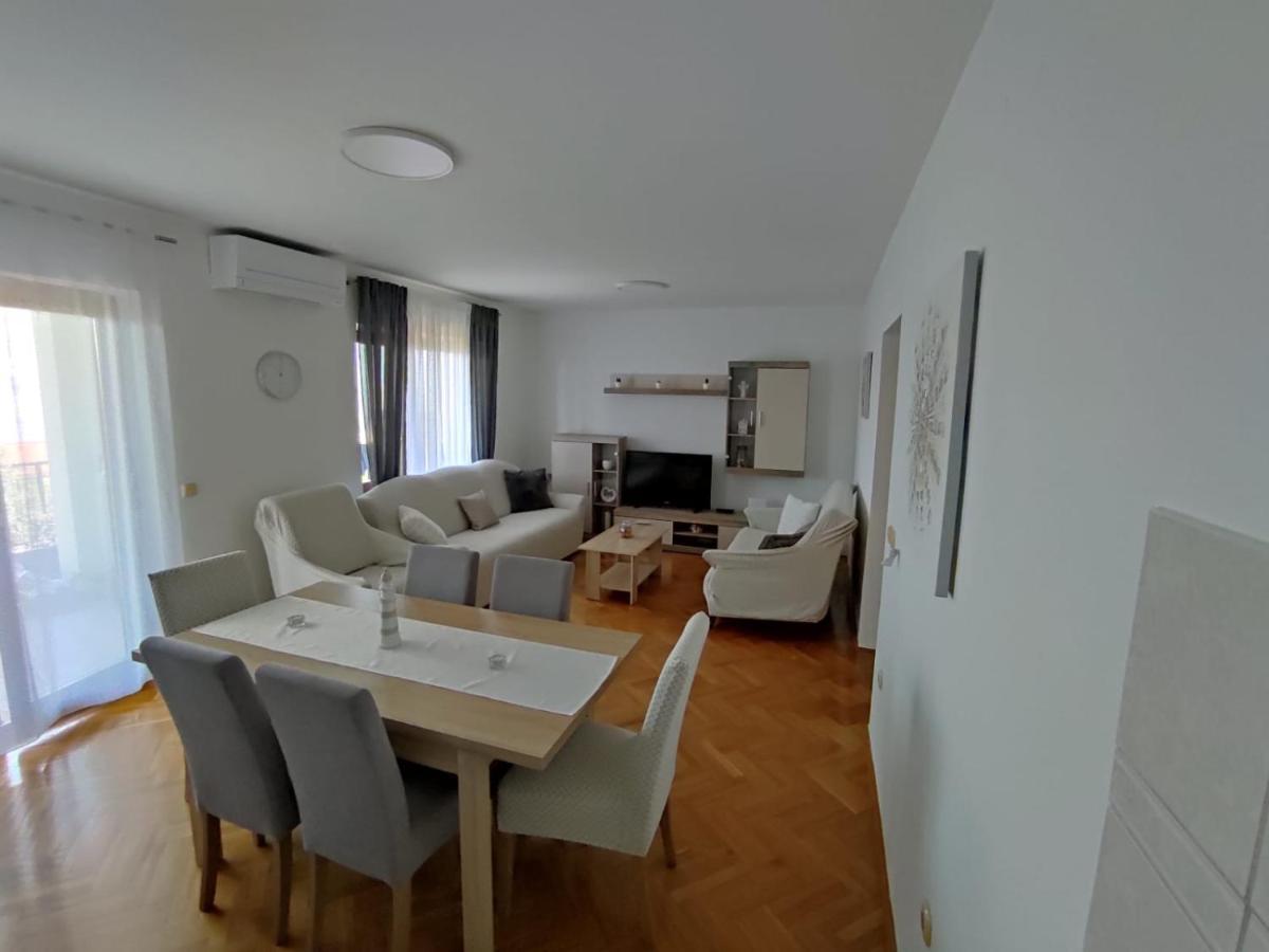 House Silva Apartman Podstrana Kültér fotó